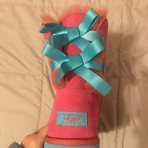 Ugh Boots Pink with Teal Bows.